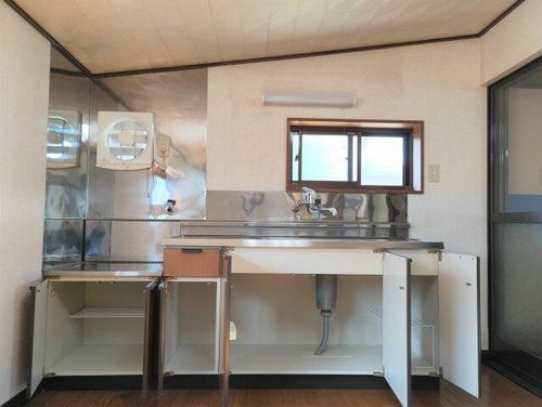 滋賀県犬上郡甲良町大字横関(一戸建)の賃貸物件のキッチン