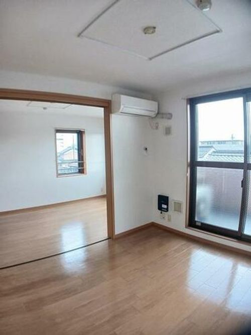 サニーヒル0301の居間