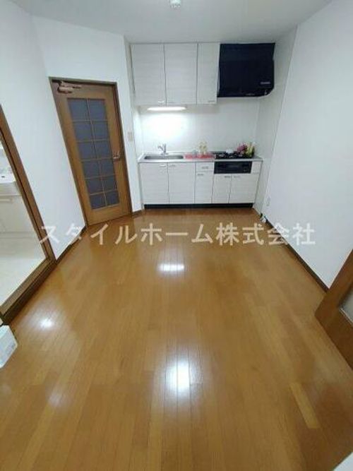 ヴィラスクエア2203の居間