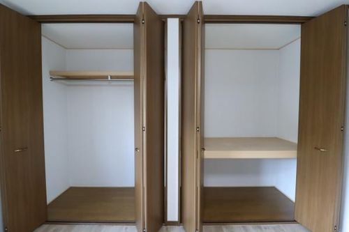オーク立岩102の内装