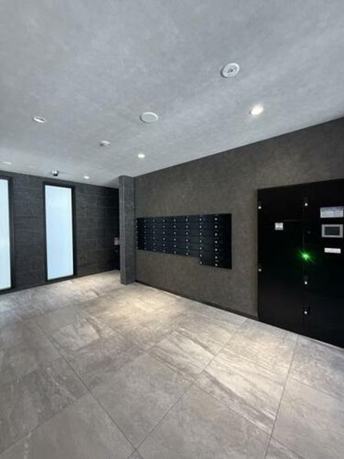 大阪府大阪市西成区潮路1丁目(アパート)の賃貸物件の玄関