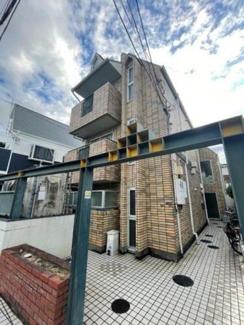 サンパレス21仁川の外観
