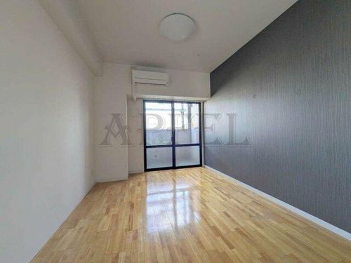 パウゼ東天満の居間