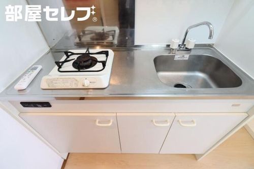リアライズ黄金1001のキッチン