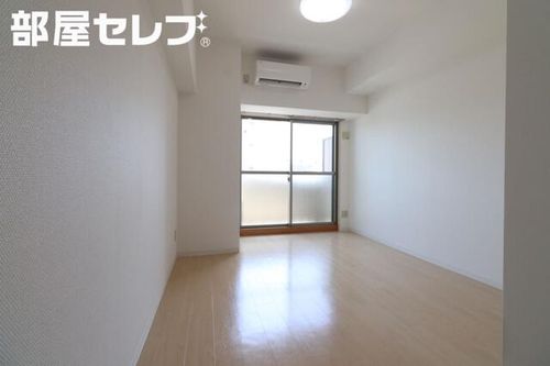 リアライズ黄金1001の内装
