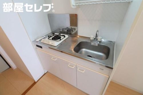リアライズ黄金1001のキッチン