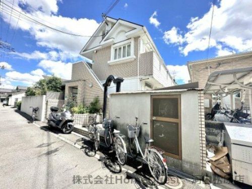 ロイヤルハイツまつい2の外観