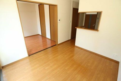 ベリテ神戸の居間