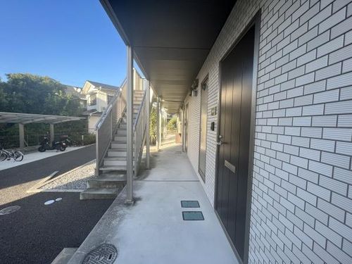 トランクライン エイト (野洲市三上)の玄関
