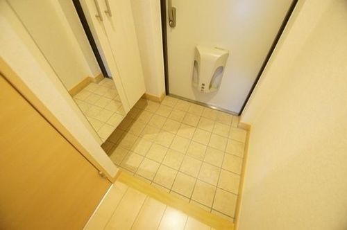 プラチナコート2の玄関