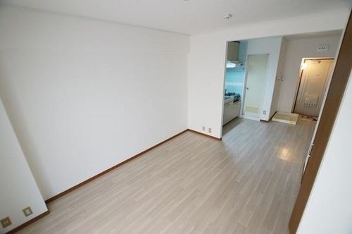 ハイエスト武庫之荘の内装