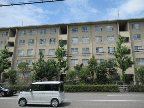 兵庫県公社 神陵台特別304の外観