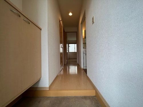 エポワールメゾン 守山市播磨田町の玄関