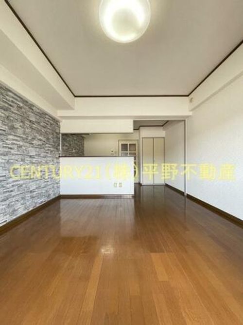 アザレアハイツ江崎の居間