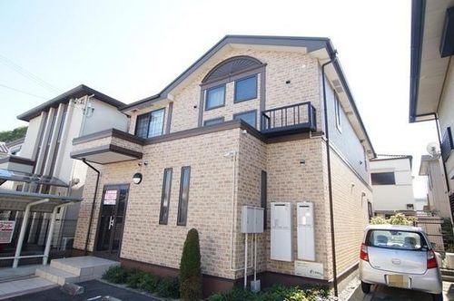 グリーンリーフ東園田の外観