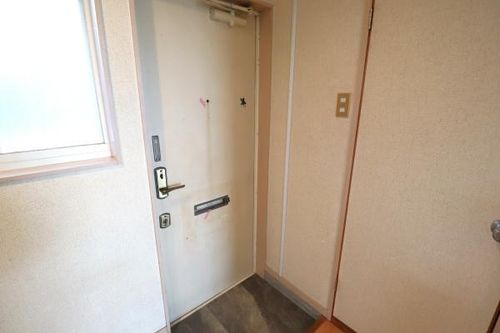 シティーベールFUTASE201の玄関