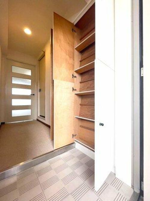 ニューブ神戸の内装