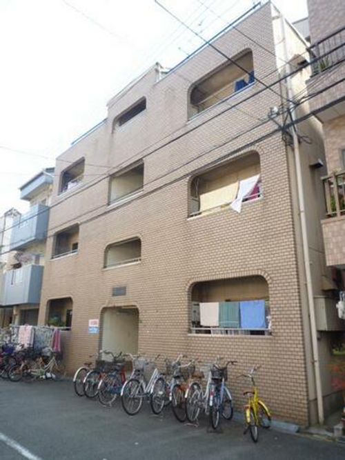 辰巳マンションの外観
