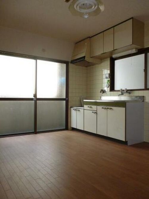 辰巳マンションの居間