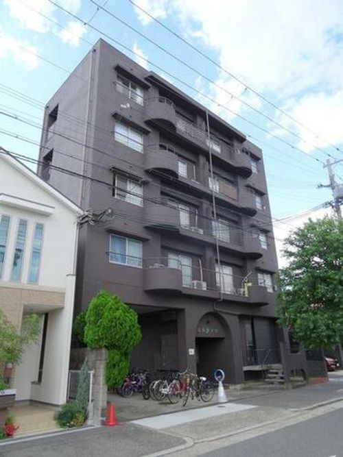 松栄大正ハイツの外観