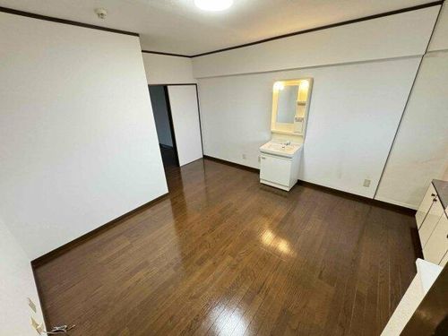 教興寺マンションの内装