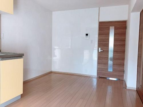 快田ハイツ101の居間