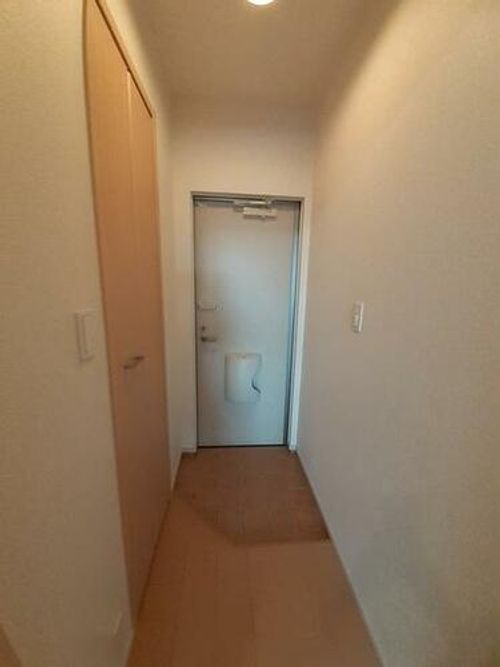 Eterno Sole0203の玄関