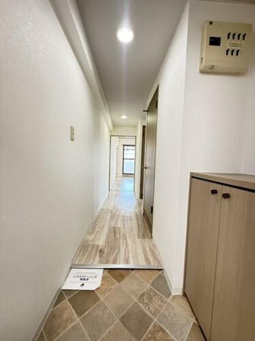 グランシャリオ高津の玄関