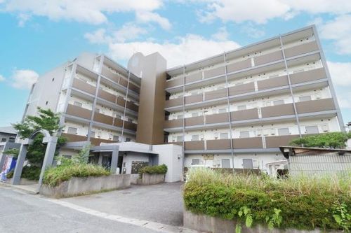 カレッジコート九工大407の外観