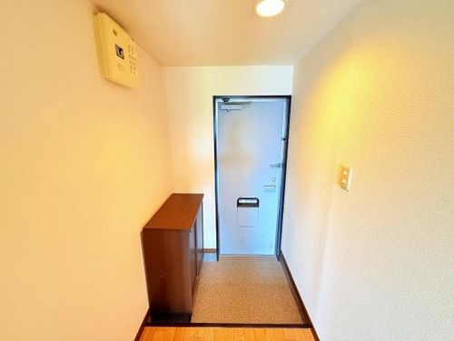 リバティハウス守山 守山市阿村町の玄関