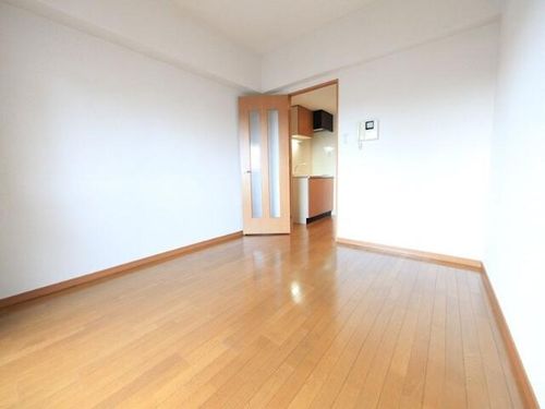 サンク栄みなみマンション503の居間