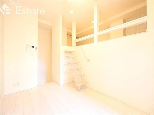 愛知県名古屋市中村区中島町1丁目(アパート)の賃貸物件103の居間