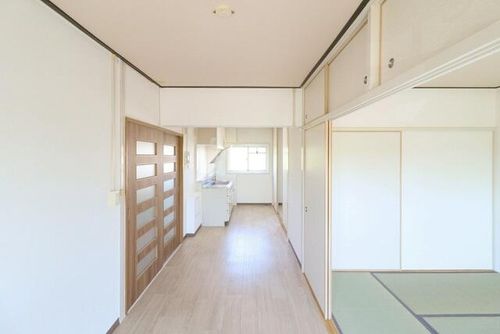 UR男山B060303の居間