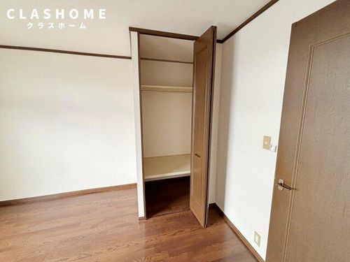 シティハイム的場205の内装