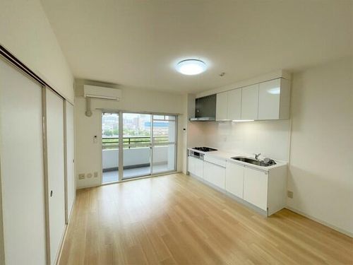 URアーバンラフレ小幡0060601の居間