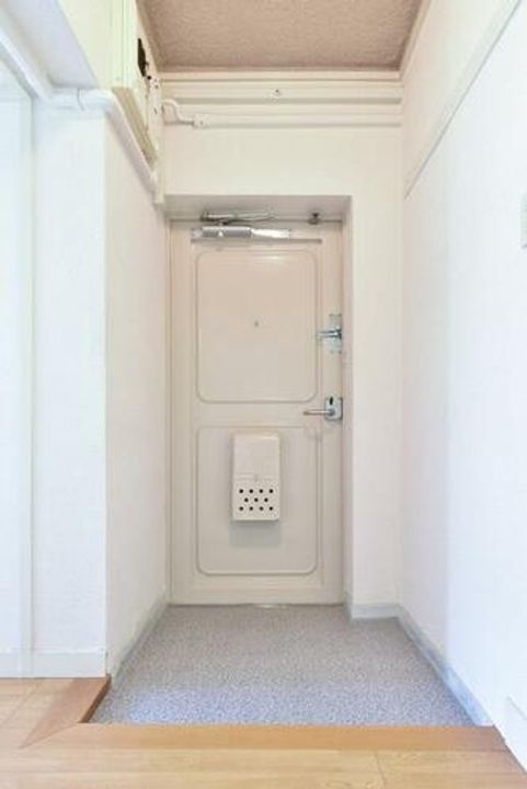 UR藤山台1070203の玄関