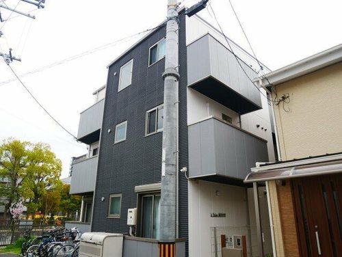アレーズ駒川中野の外観