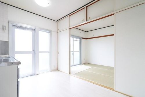 URひよどり台1220306の居間