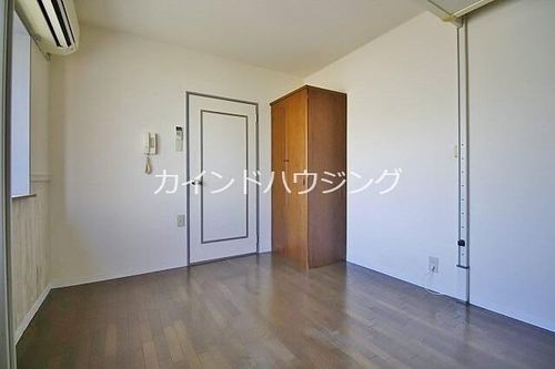 リヴァー住之江A棟の居間