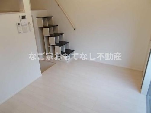 愛知県名古屋市西区児玉3丁目(アパート)の賃貸物件の居間