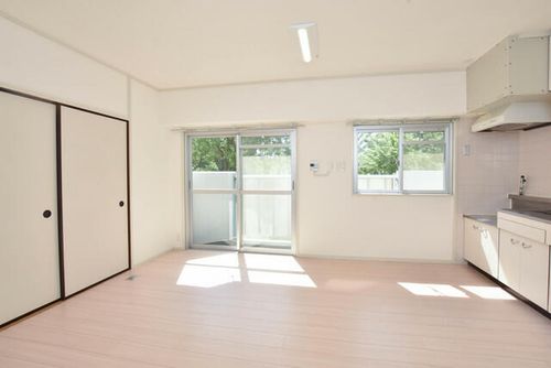 UR武庫川0200209の居間