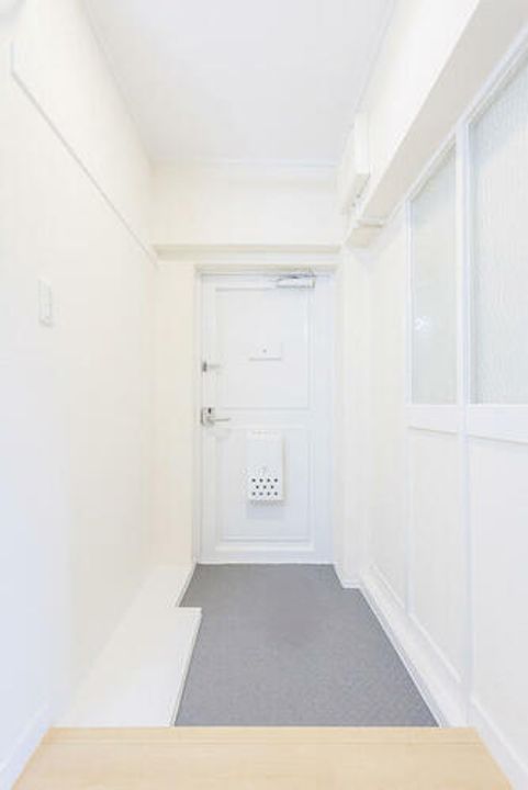 UR東豊中第二1130402の玄関