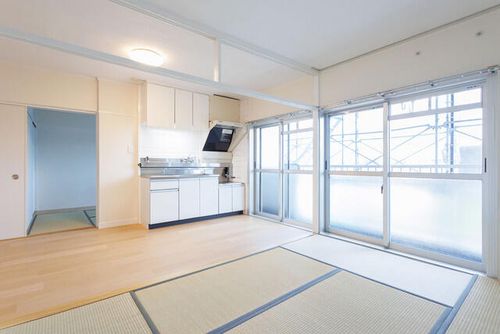 UR東豊中第二1130402の居間