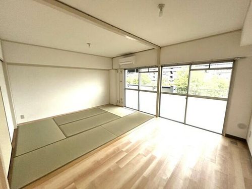 UR千代が丘1010513の居間