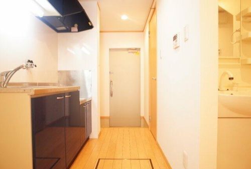 ユニベール神戸の玄関