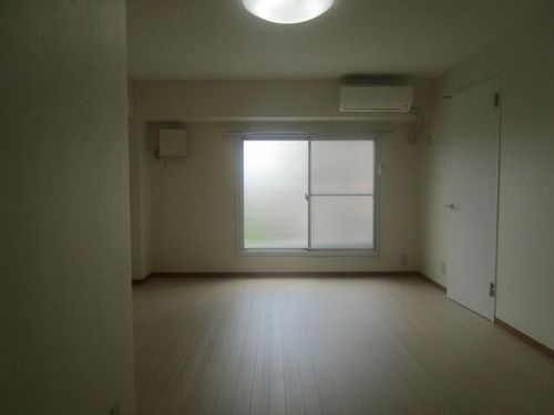 大栄ビル202の内装