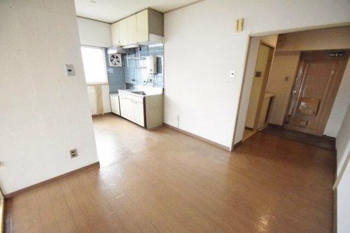 トキワマンションの居間