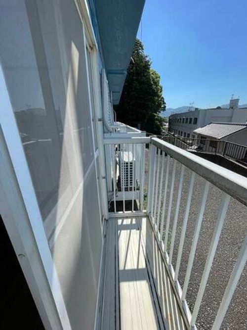 ロマネスクもりつねの内装