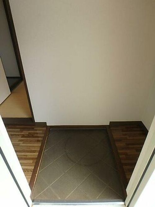 ハイツアプローチ Ⅱ13の玄関