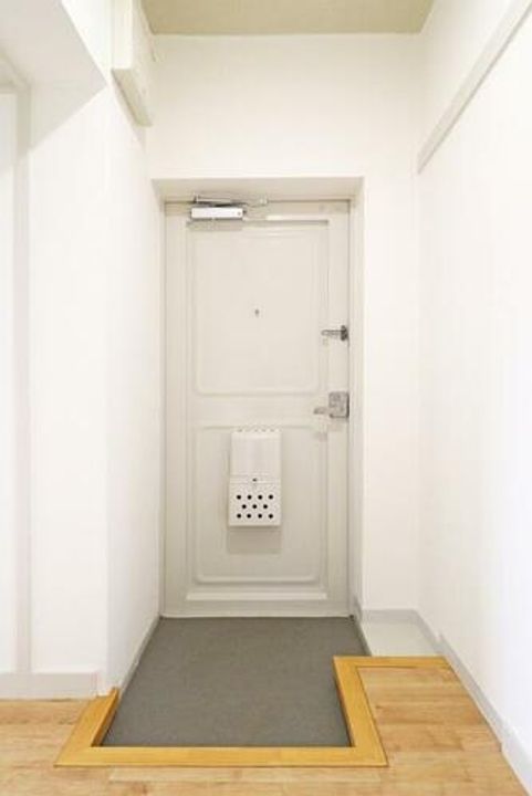 UR金剛4020203の玄関
